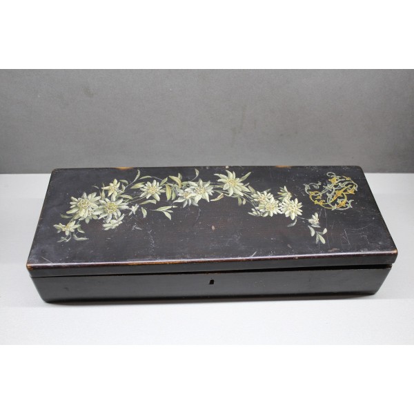 Pudełko z motywem kwiatowym + Ramka na zdjęcia